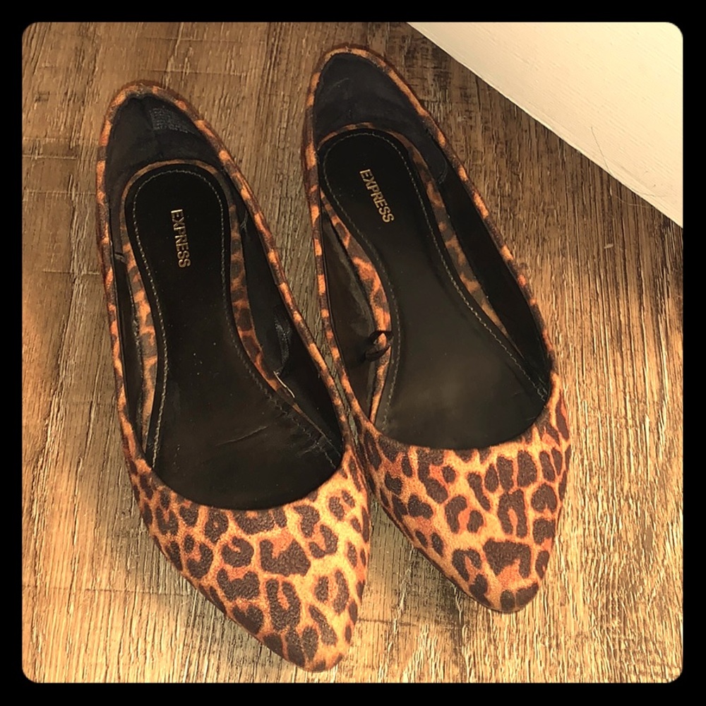 Express cheetah flats